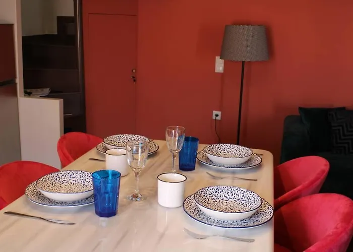 Nyaraló Master Rose House With Sea View